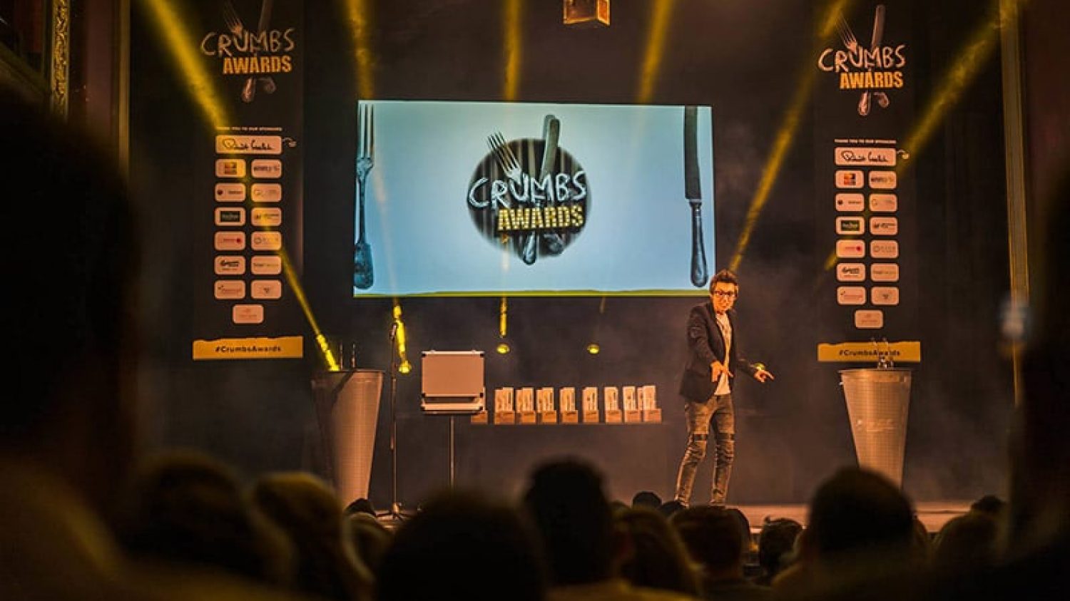 After Dinner Entertainment Mind Reader Chris Cox On Stage At The Crumbs Awards