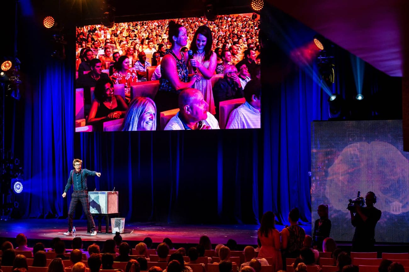 Corporate Entertainer Mind Reader Chris Cox On Stage