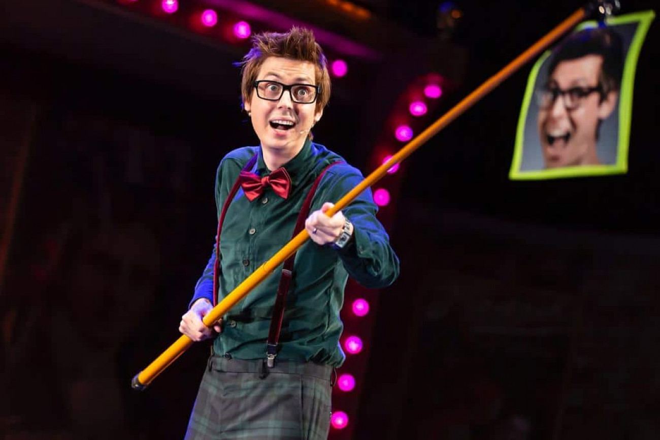 Chris Cox Stage Performer